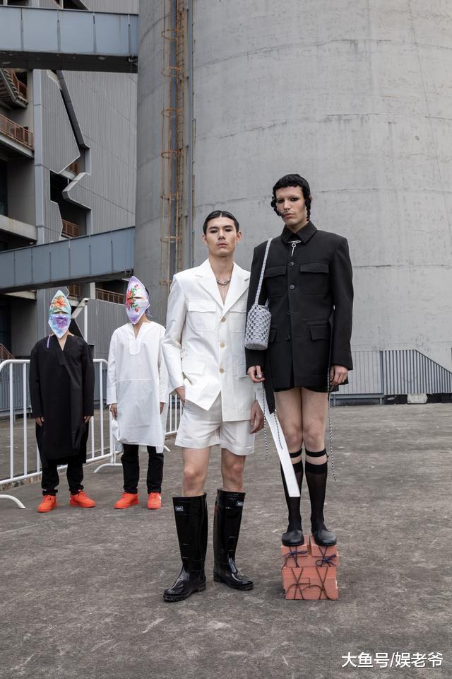 LABELHOOD 19SS 盛大开幕|启动艺术时装「电磁场」的能源引擎 ?