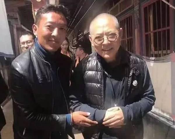 李连杰回应身体瘫痪坐轮椅传闻: 感谢媒体的胡编乱造