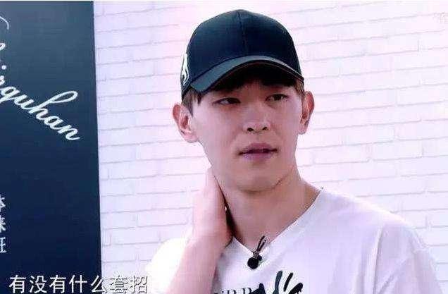《新舞林大会》: 邓伦素面朝天, “真容”一言难尽, 网友称有差距