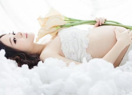 有这4种特征的孕妈, 运气真的很好, 因为她们很少长妊娠纹