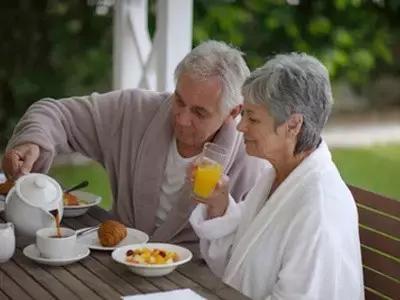 “荤素搭配”才是长寿之道, 老人长寿重在一个“吃”字