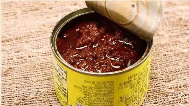 医生盘点: 8种吃了容易早衰的食物, 自己会不会显老, 对照就知道