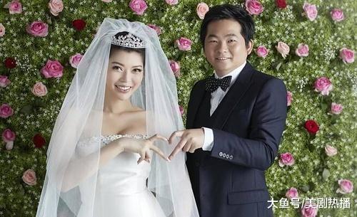 现实版美女与野兽! 康熙最火综艺咖, 被求婚10次后终嫁亿万富商!
