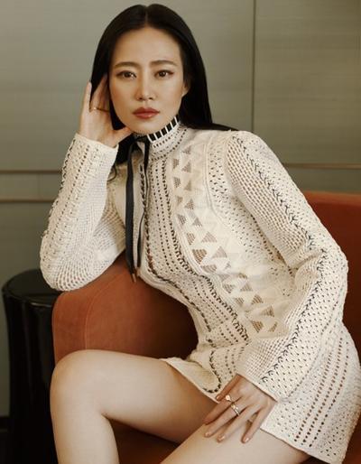 出道多年没接过烂片, 为20秒戏份甘愿骨折, 今靠这部剧大红大紫