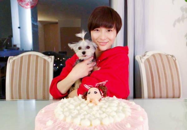 陈嘉上承认与小30岁女友交往多年 双方家长都知道