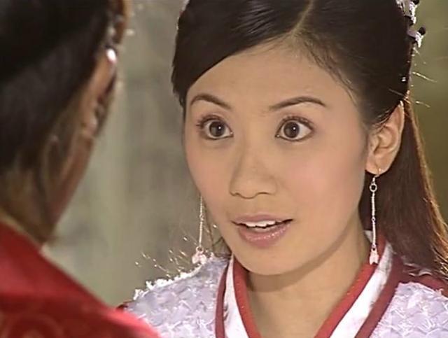 贾静雯6岁、16岁、28岁、35岁、43岁, 你被几岁的她惊艳到了?