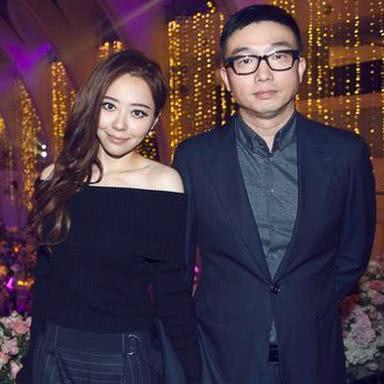 张靓颖一直被骗? 冯轲被曝恋爱中数次打赏女主播上万