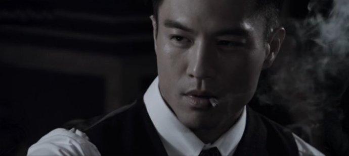 刚出道被徐克看中接替李连杰, 得向华强力捧不火, 如今仍在演配角