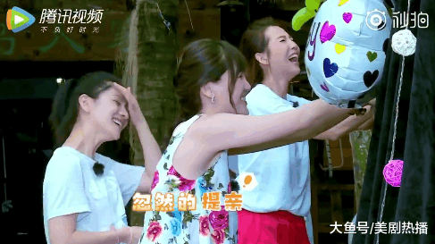 胡可竟然为安吉定了一门“娃娃亲”! 真是非常喜欢蔡少芬的女儿了