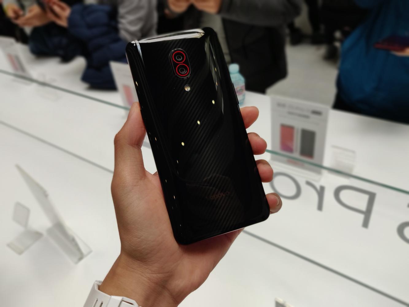 首款能见到真机的骁龙855国产