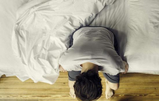 睡前泡脚撒一把这个, 十年湿气全无, 肚子也平了!