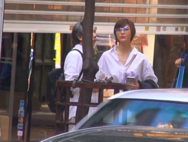陈嘉上承认与小30岁女友交往多年 双方家长都知道