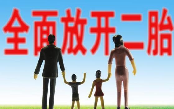 35岁产妇喝下百草枯, 产妇妈妈在医院痛哭, 怒斥其丈夫不是人!