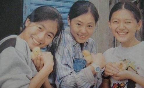 大小S童年照曝光, 这对姐妹花竟是从小美到大?