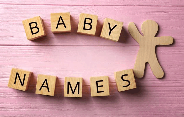 爸爸姓“陈”, 听完给女儿取的名字, 妻子落泪, 医生护士也点赞!