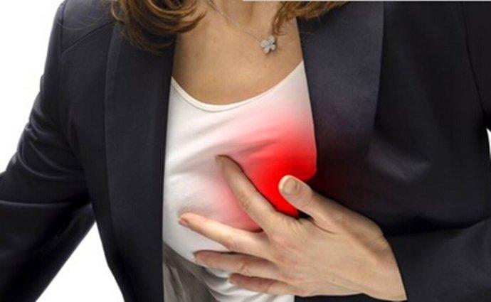 为什么乳腺增生容易“成癌”? 还不是女人管不住嘴, 结果越吃越痛