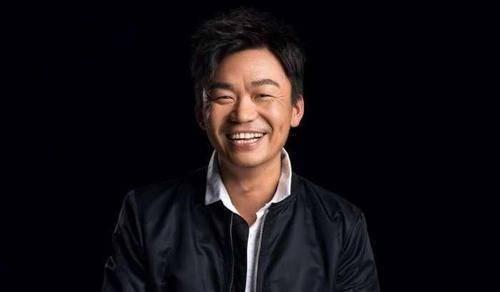 他身价过亿, 哥哥却在老家卖饼, 网友骂其忘恩, 哥哥却这样回应!