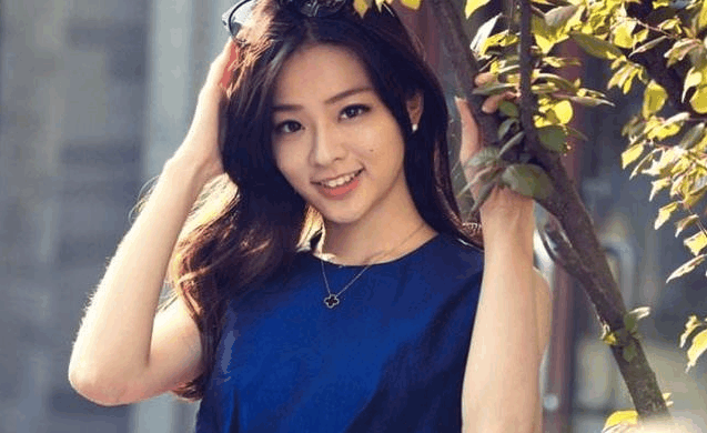 已婚女人的5种暗示, 表示她想和你发生什么