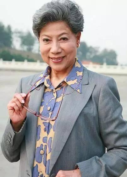 年轻时曾是民国十大美女之一, 却演了一辈子鬼婆, 今自曝无人敢娶真正原因