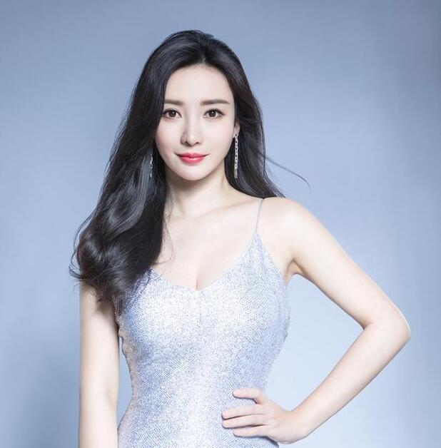 性感女神柳岩自曝北漂辛酸史: 若将来有女儿绝不富养