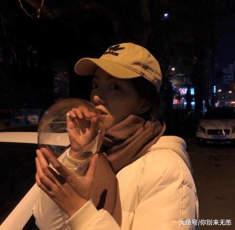 肯在微信上这么回复你的女人, 一定是非常“思念”你!