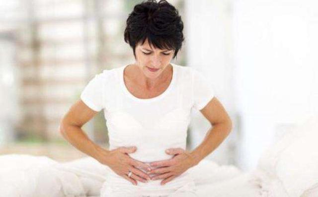 女人“特殊时期”有3种表现, 当心宫寒! 多吃这些食物, 让子宫回暖