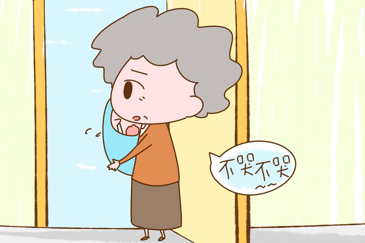 每次哄睡婆婆都带娃出去, 娃睡着再回来, 这样的婆婆你羡慕吗?