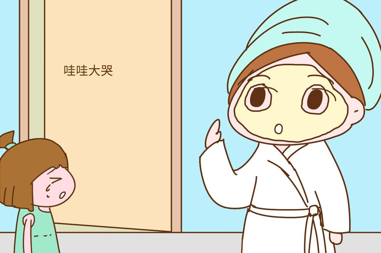 看到妈妈敷面膜, 你家娃什么反应? 妈妈这样做宝宝会更有安全感
