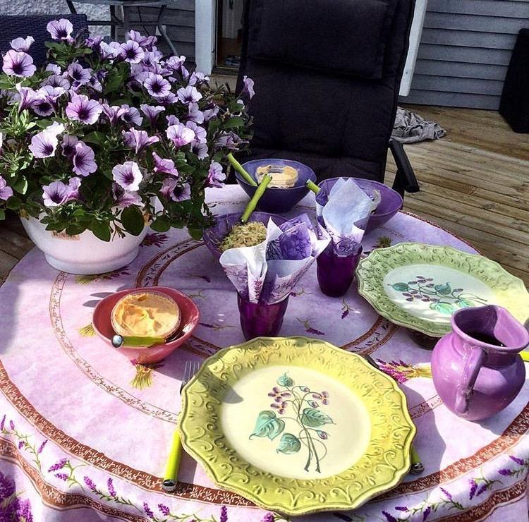 辛辛苦苦一辈子, 退休了过诗一般的生活, 谁又不向往呢?