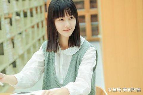 沈月与她同框被吊打? 借张艺兴炒作, 不想进入娱乐圈却资源接到手软