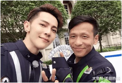 何炅居然比刘国梁还大两岁! 明星中的“同龄人”, 怎么差距就这么大!