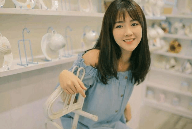 她愿意和你聊这些, 就是爱你