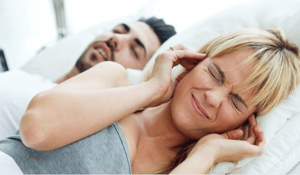 晚上睡觉时, 身体有这3种“表现”, 说明肝出问题了, 希望你没有