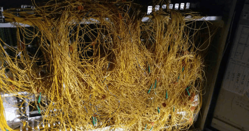 一个哥们接了个任务，去整理数据