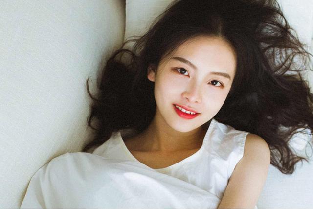 女人婚外偷人, 都会留下3个痕迹, 没注意到你就傻了!