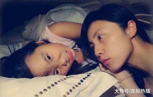 8岁爆红12岁演舞台剧, 还和李嫣走T台, 被夸是最有气质星二代? !