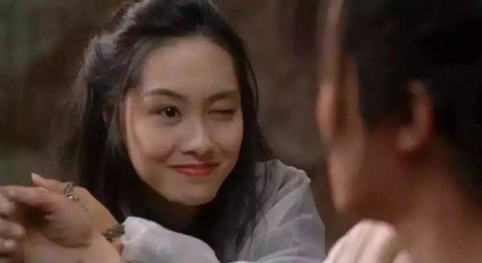 我们在爱的人面前很脆弱, 在保护的人面前很坚强