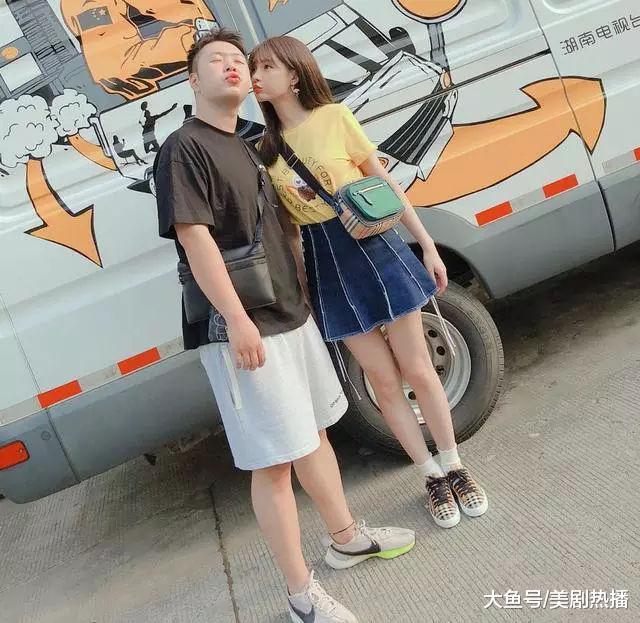 海涛妈收到沈梦辰礼物后喊话: 阿姨爱你! 还没结婚她就搞定了婆婆