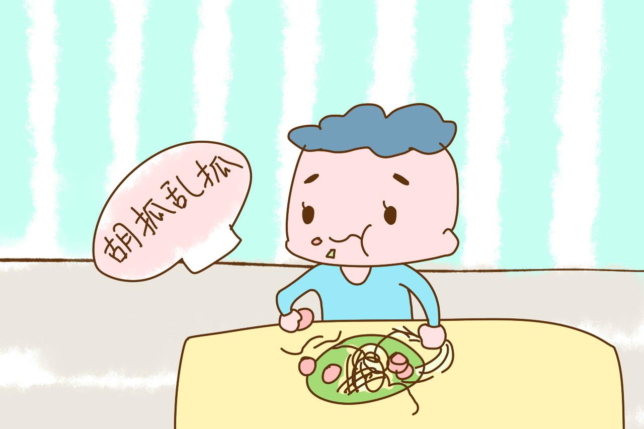 中外妈妈带娃作对比, 为什么中国妈妈更狼狈? 背后原因在这里