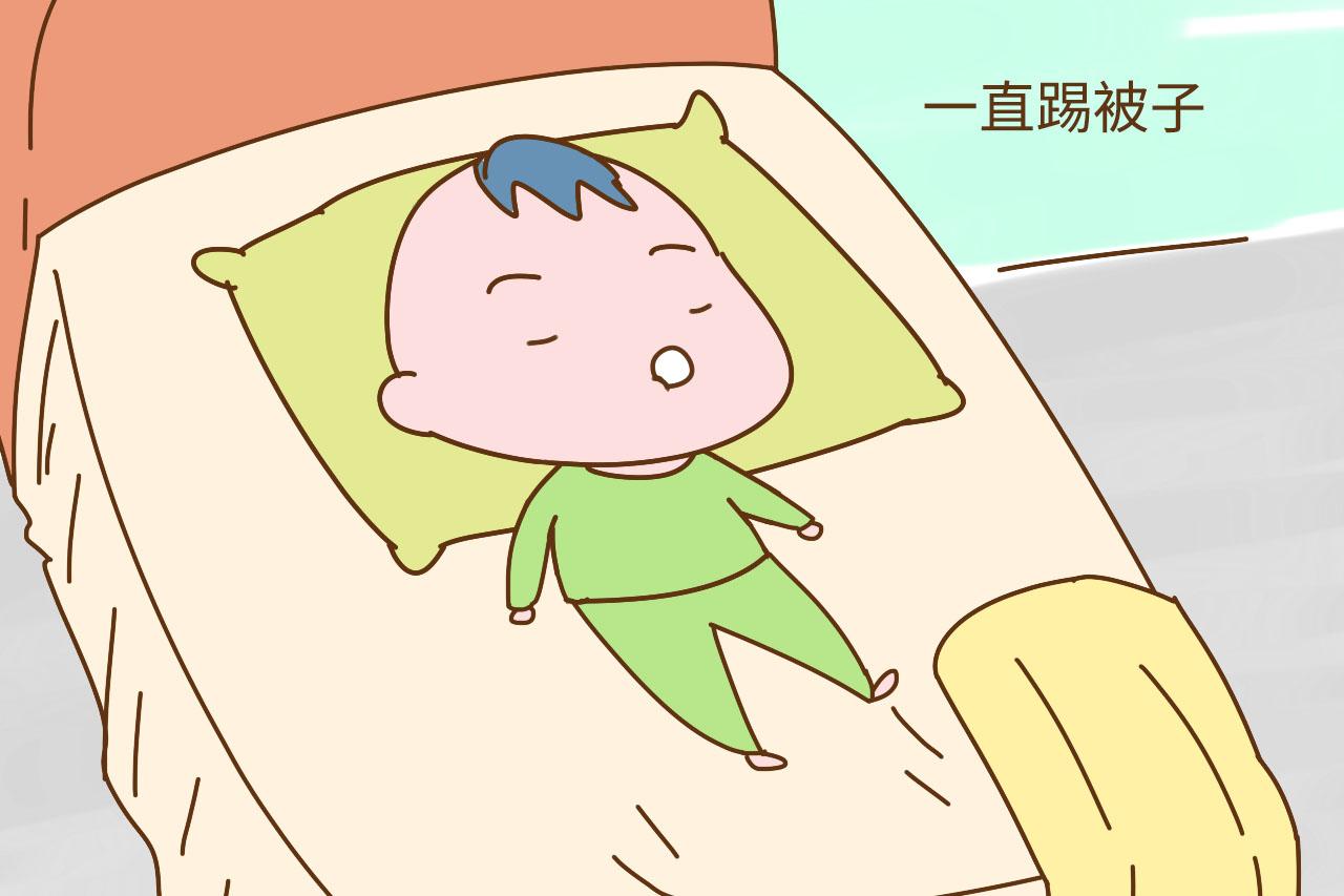 秋冬季宝宝睡着总是踢被子, 原因你知道吗? 可不单是因为热
