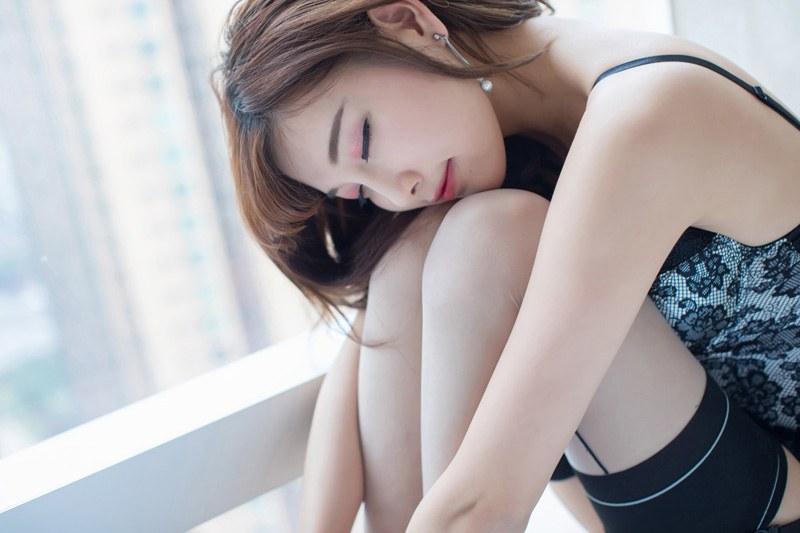 白过日本女星的她家中自拍, 今晚就想被你征服