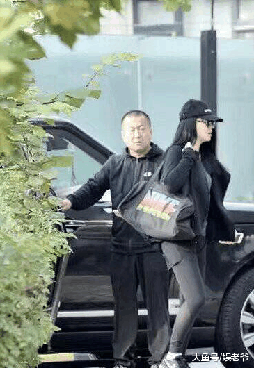 当初她因胖离开湖南台, 现在竟然暴瘦, 网友: 怪不得谢娜这么慌!
