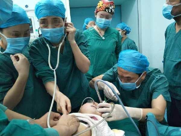 10岁男孩晕倒, 抢救无效死亡, 医生说: 都怪父母疏忽了一件事!