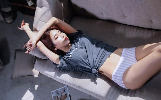 揭秘女人对你有好感的7个细节, 第5个很明显