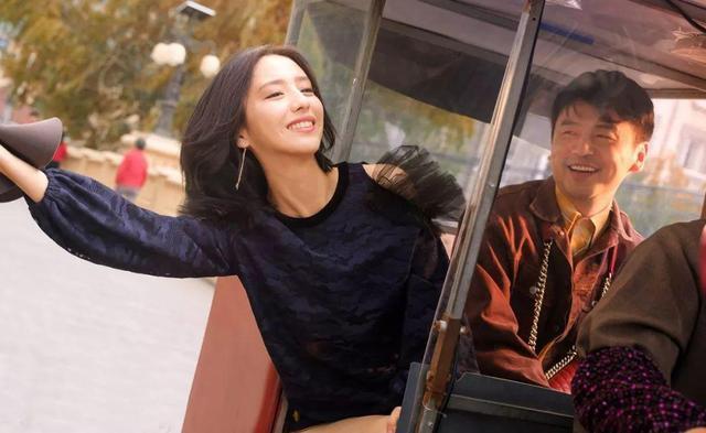 直男女神榜单出炉: 刘亦菲第三, 第一美出天际! 热巴杨幂没上榜