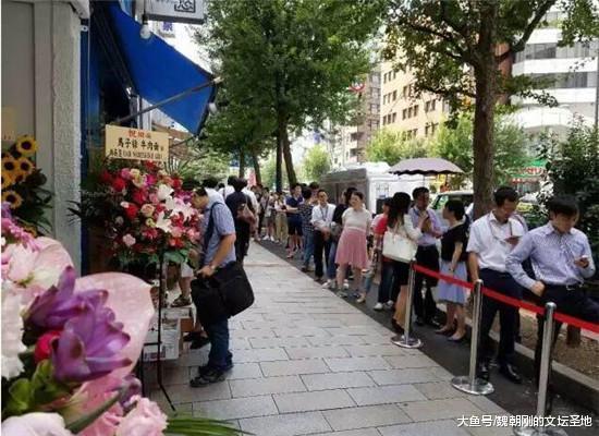 两个日本人, 学走了中国人的兰州拉面, 回国开