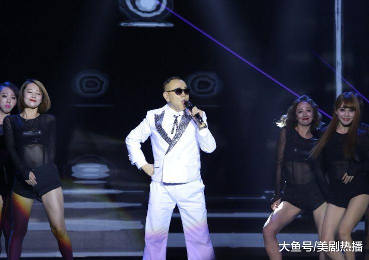 潘长江隐藏已久外孙曝光, 与妈妈相差太大! 网友: 隔代遗传真厉害