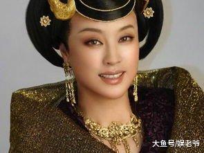 这些明星也太励志了, 她进监狱后也在学习?