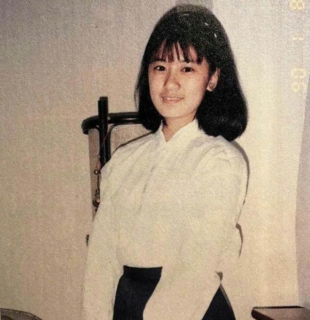 贾静雯6岁、16岁、28岁、35岁、43岁, 你被几岁的她惊艳到了?