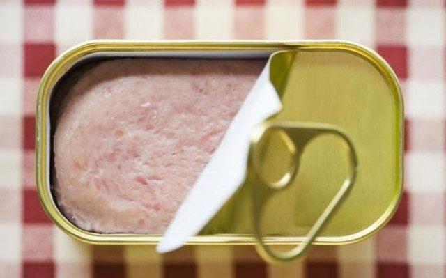 女人不想老太快, 最好别贪吃这4种食物, 容易让身体加速衰老!